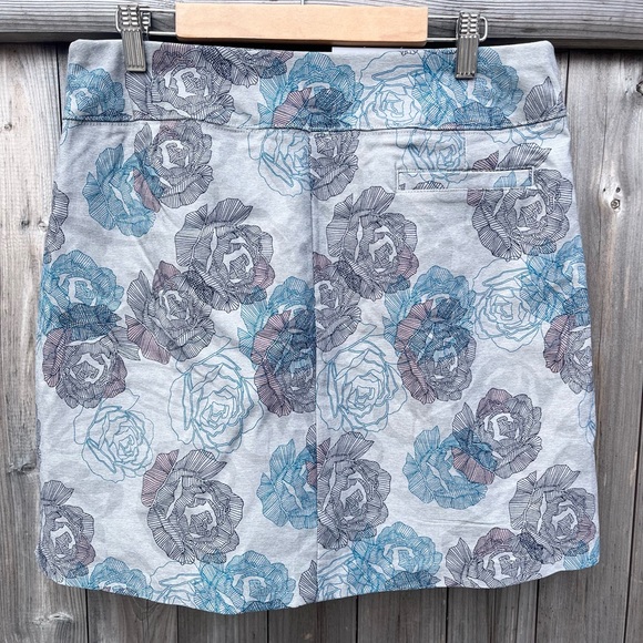 NWT Lady Hagen Missy Tranquil Grey Floral Golf Tennis Skirt Skort - Picture 2 of 7